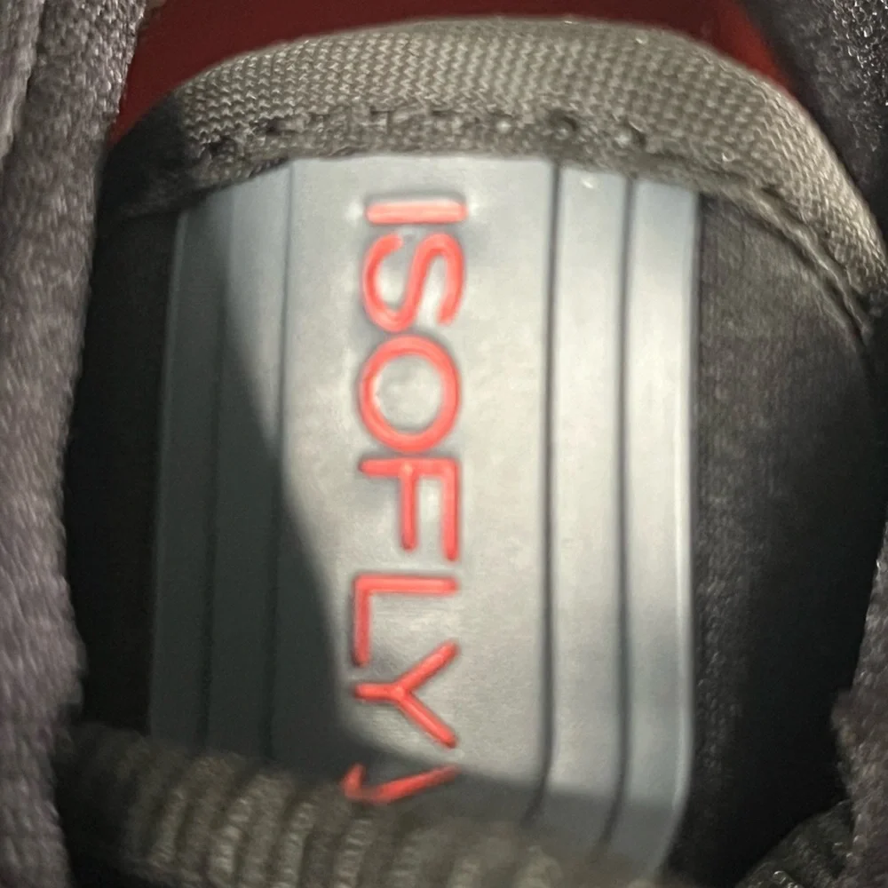 Nike Isofly